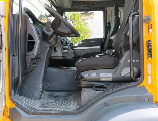 MAN TGS 35.360 8x2 - Hiab 16 TM Crane, Machine transporter, Loading ramp, recovery truck 6,2 T. winch TT 4832