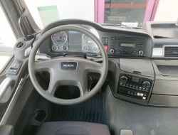 MAN TGS 35.360 8x2 - Machine transporter, loading ramp, tow truck 6.2T. winch TT 4860