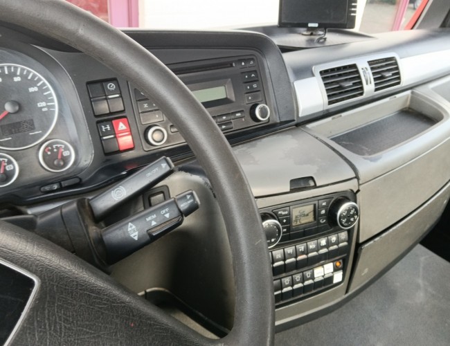 MAN TGS 35.360 8x2 - Machine transporter, loading ramp, tow truck 6.2T. winch TT 4860