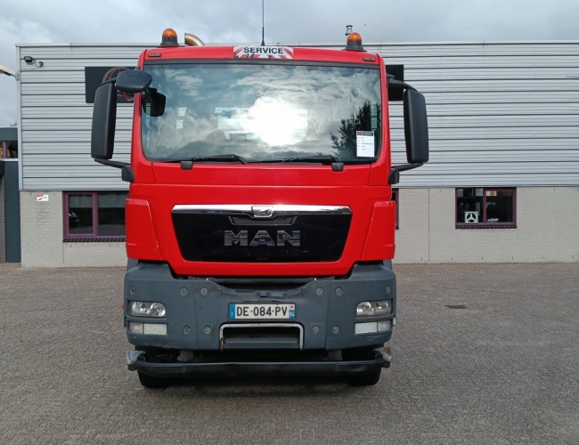 MAN TGS 35.360 8x2 - Machine transporter, loading ramp, tow truck 6.2T. winch TT 4860