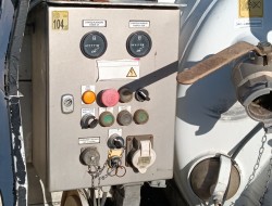 Land Rover Defender 130 4x4 -2.4 TD - Pickup, vacuum, high-pressure pump, sewer, suction truck TT 4880