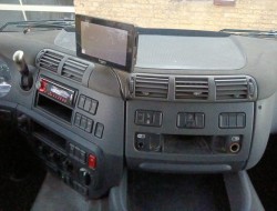 DAF FA CF 260 DHollandia Laadklep, Loadlift 2.000 kg, Slideroof, Smart tacho TT 4885